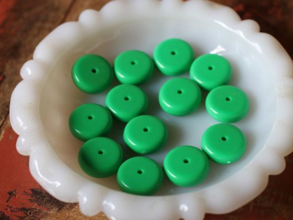 画像2: 在庫限り★ドイツヴィンテージ　ルーサイトのソーサービーズ【グリーン】　20個 (2)