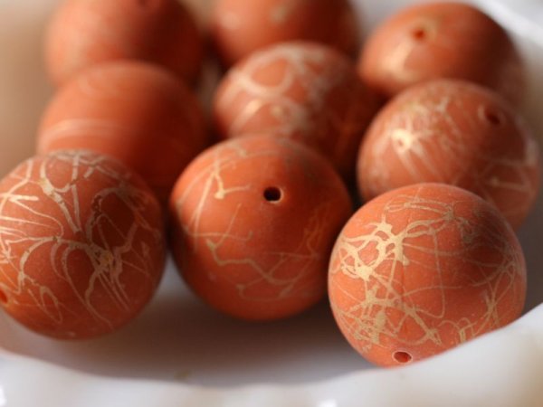 画像4: ドイツヴィンテージ　ルーサイトビーズ【ラージマット・ゴールドライン・オレンジ】20mm　 (4)