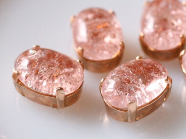 画像4: ドイツヴィンテージラインストーン　オーバル14×10【クラックルピンク】縫付け用台座　2個　 (4)