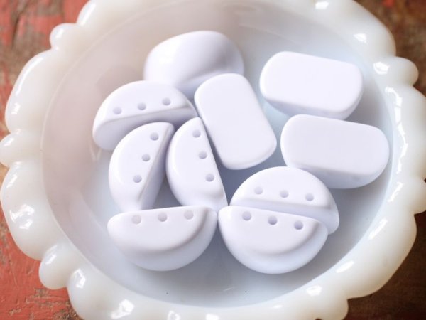 画像7: ドイツヴィンテージのルーサイトビーズ【スペーサービーズ3穴ホワイト】 (7)