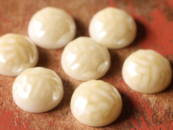 画像3: ヴィンテージのバロックパールカボション【プラスチック・アイボリー16mm】　2個 (3)