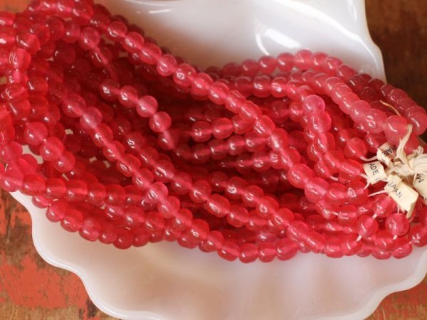 画像5: ジャパンヴィンテージ　ローズ色のバロックビーズ【B】　直径約7-8mm 約45粒 　 (5)