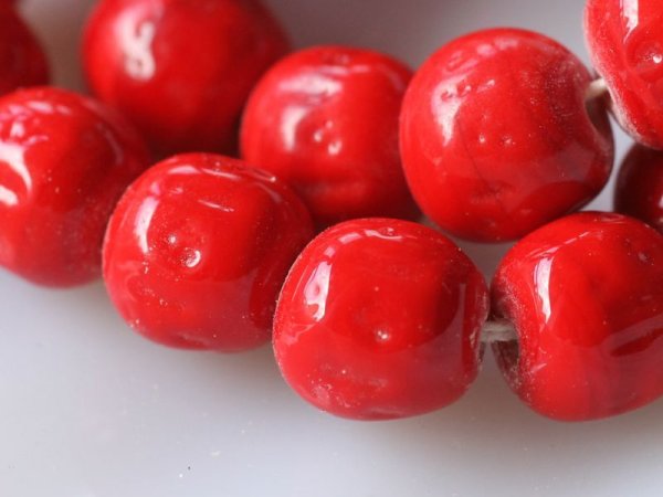 画像3: ジャパンヴィンテージ　クラシックレッドバロックビーズ　約10-11ｍｍ　約22粒　卸× (3)