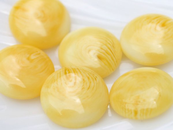 画像4: ジャパンヴィンテージ　マーブル・ラウンドカボション　【中20ミリ】　イエロー　2個 (4)