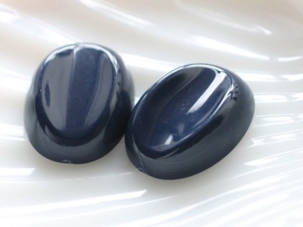 画像3: ジャパンヴィンテージ　プラスチック系のカボション　【艶有オーバルカーブドネイビー】2個 (3)