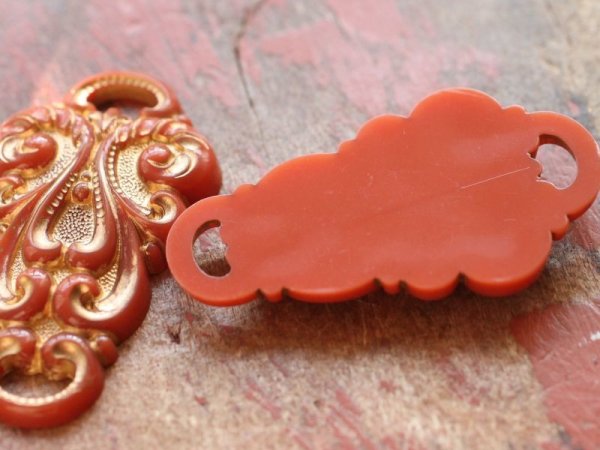 画像5: ドイツヴィンテージ　ルーサイトのデコドロップ【レンガ色】2個 (5)