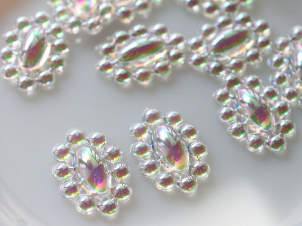 画像2: ヴィンテージのルーサイト系カボション【オーロラ・オーバル】2個　　28ミリ (2)