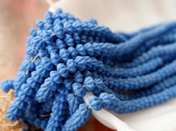 画像3: チェコヴィンテージ・ガラスビーズ【フラワー・ブルー】バラ　約95個　 (3)