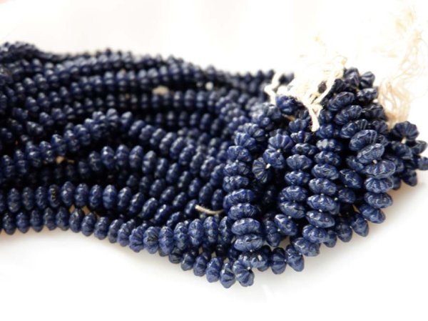 画像4: チェコヴィンテージ・ガラスビーズ【フラワー・ネイビー】　バラ　約95個　 (4)