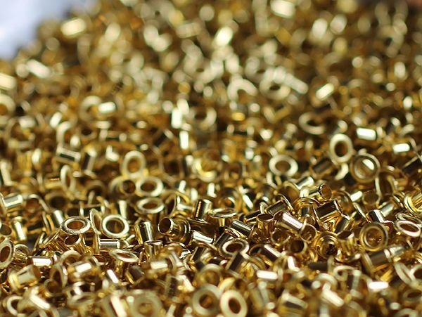 画像2: オリジナルパーツの作れるスタッカブルパーツ合体用のリベット【外径2.4mm】　 (2)