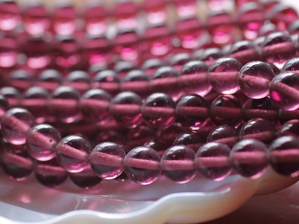 画像2: ジャパンヴィンテージ　アメジストのラウンドビーズ　直径約8mm 約95粒 　 (2)