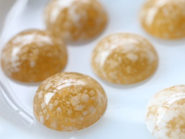 画像3: ヴィンテージのカボション【ミニ・モザイク・トパーズ】 2個　14mm (3)