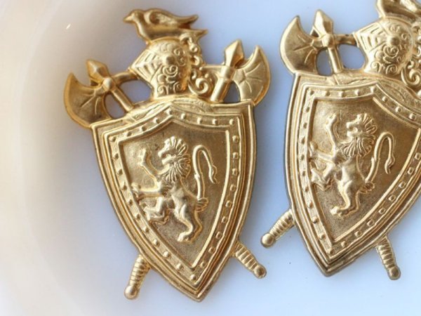 画像3: USA真鍮製スタンピング　シールド小　紋章　1個 (3)