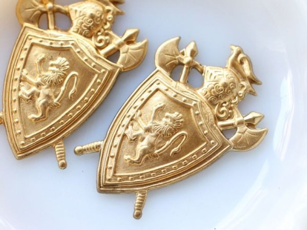 画像5: USA真鍮製スタンピング　シールド小　紋章　1個 (5)