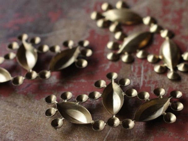 画像3: USA真鍮製　ラインストーンセッティング　ナヴェット＋ラウンド　1個 (3)