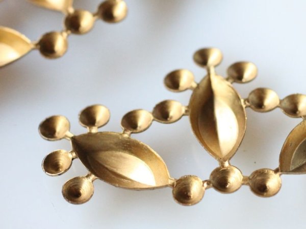 画像2: USA真鍮製　ラインストーンセッティング　ナヴェット＋ラウンド　1個 (2)