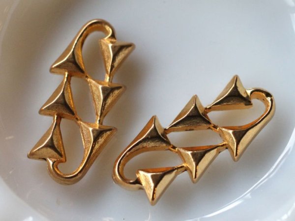 画像6: ドイツヴィンテージのルーサイトビーズ【ゴールド・アロウビーズ】2個セット (6)