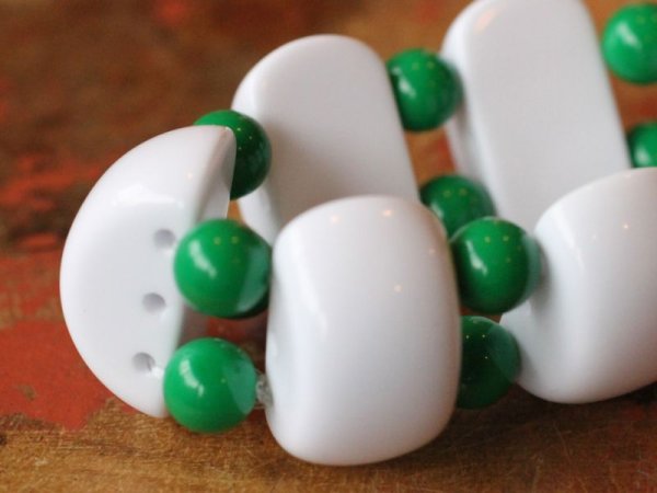 画像8: ドイツヴィンテージのルーサイトビーズ【スペーサービーズ3穴ホワイト】 (8)