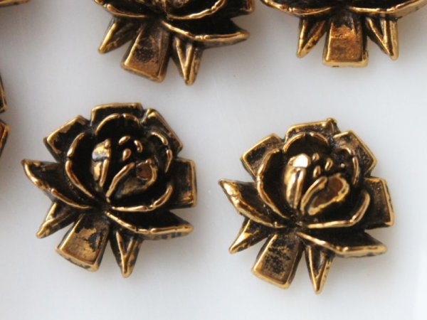 画像3: ジャパンヴィンテージ・アンティークゴールドのローズのカボション・シャープ【A】　2個 (3)