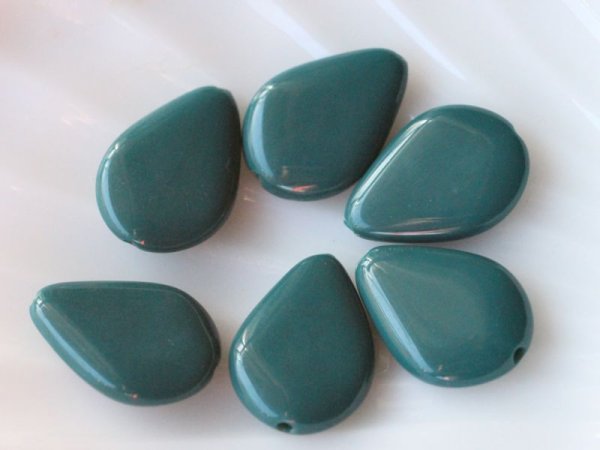 画像4: ヴィンテージのルーサイトビーズ【フラットしずく・ティール】 (4)