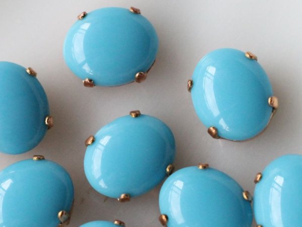 画像4: ドイツヴィンテージ　ターコイズブルー・ラインストーン＋縫付け用台座10×8ミリ　4個 (4)