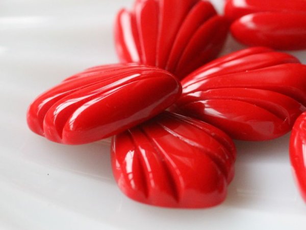 画像5: ジャパンヴィンテージ　ルーサイトのカボション　【シェル型・レッド】2個 (5)