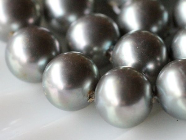 画像2: ジャパンヴィンテージ・ガラスパール【11.5ミリ・ラウンド・70粒前後】グレー色 (2)