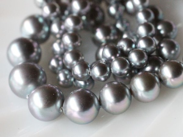 画像2: ジャパンヴィンテージ・ガラスパール【グラデーション　10-5ミリラウンド　2本】シルバー色 (2)
