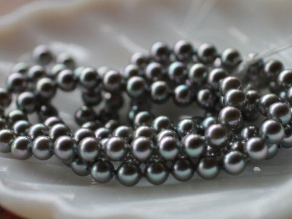 画像5: ジャパンヴィンテージ・ガラスパール【6ミリ・ラウンド・120粒前後】シルバー色 (5)