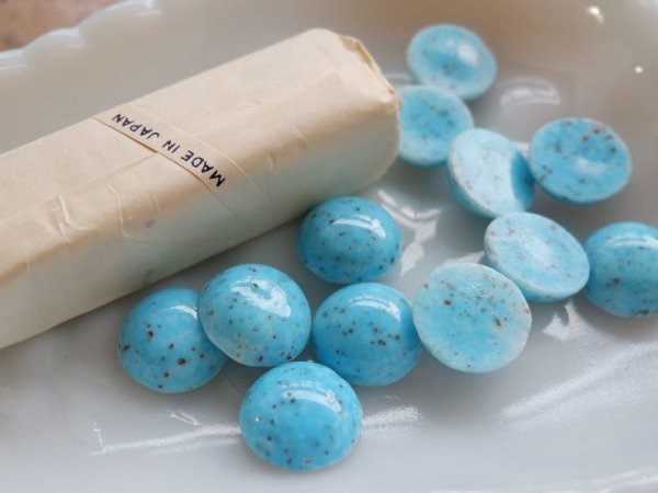 画像2: ジャパンヴィンテージ　ターコイズブルー色のラウンドガラス製カボション18mm　2個 (2)