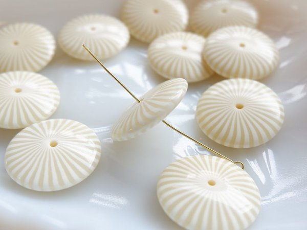 画像3: ヴィンテージ　ルーサイト系　アイボリーストライプ・ラージソーサービーズ　1個 (3)