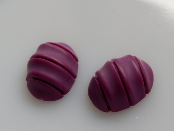 画像2: ジャパンヴィンテージのカボション　【斜めすじマットパープル】2個 (2)