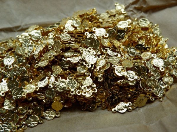 画像5: ヴィンテージフランスメダイ　 スモールコネクター【018】ゴールドメッキ　マリア様 (5)