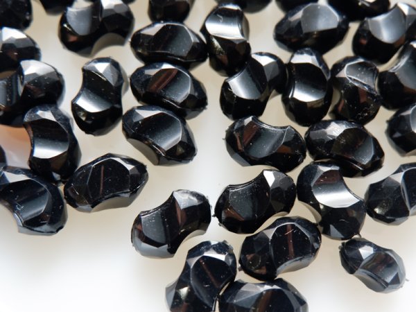 画像4: ジャパンヴィンテージのプラスチック製ビーズ【縦長カット入り大　18ミリ】18個 (4)