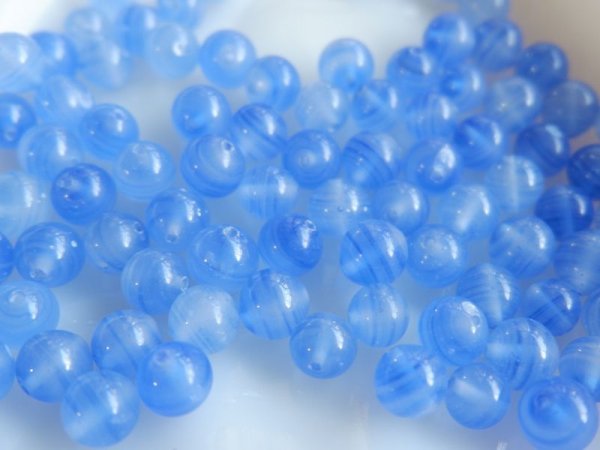 画像4: ジャパンヴィンテージ 　ガラスビーズ【ブルーマーブル7-8ミリ】70粒 (4)