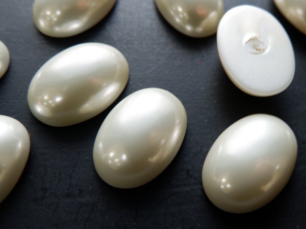 画像4: ジャパンヴィンテージ・パールカボション【オーバル25×18mm】2個 (4)