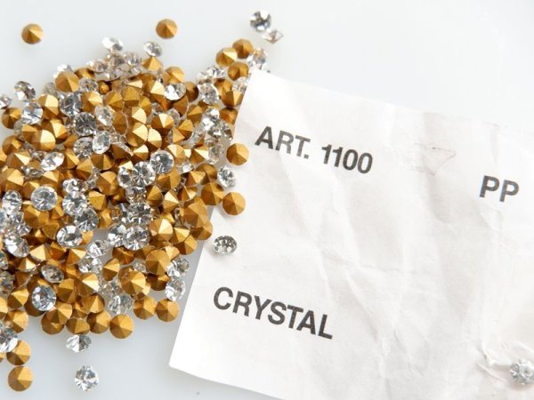 画像2: ヴィンテージスワロフスキー・ラインストーン【クリアー・27pp】20粒 (2)