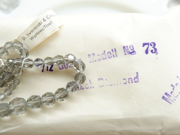 画像3: ヴィンテージスワロフスキー  art199 クリスタルガラスビーズ【ブラックダイヤモンド】グラデーション・ストランド (3)