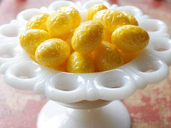 画像2: ドイツヴィンテージ　ルーサイトビーズ【レモンイエロー】　28ミリ (2)