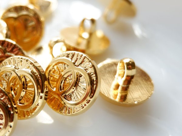 画像6: ヴィンテージのゴールド色ボタン【15.5mm】　4個 (6)