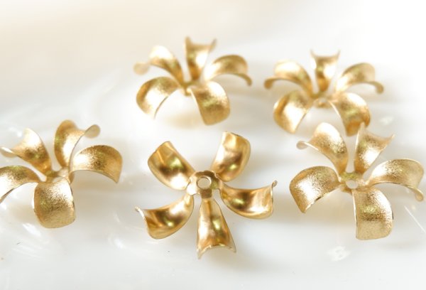 画像2: USA真鍮製　スタッカブルフラワーパーツ　【テクスチャー・カール】2個 (2)