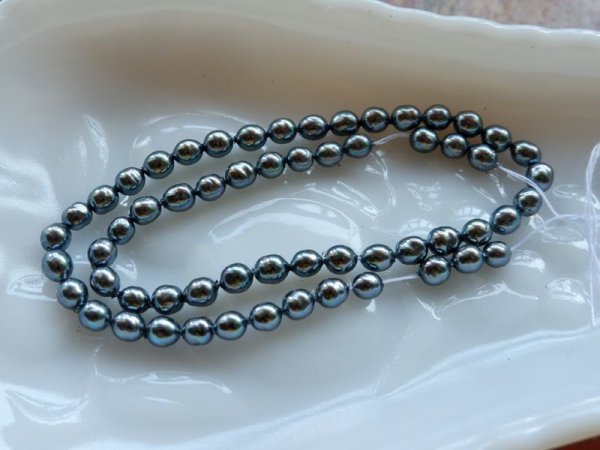画像3: ジャパンヴィンテージ・ガラスパール【6-7ミリ・バロック・50粒前後】ブラック (3)