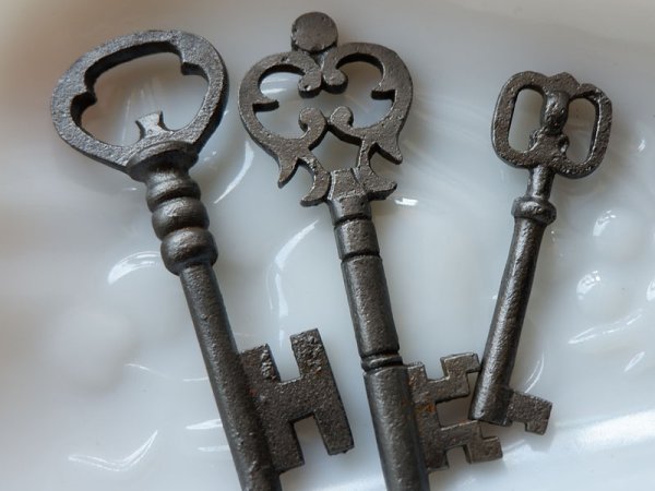 画像2: アメリカ　アンティークキー3本セット【Bセット】 (2)