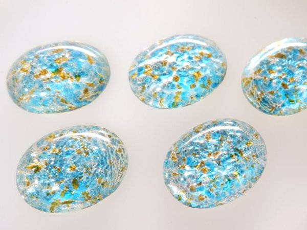 画像3: ジャパンヴィンテージ　チェリーブランド・ガラス製カボション【みずいろ・シルバーフォイル　30×23ミリ】1個 (3)