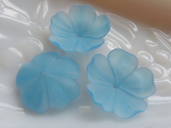 画像3: ドイツヴィンテージ　ラージ・ルーサイト製フラワービーズ36ミリ　【ターコイズブルー】　2個 (3)
