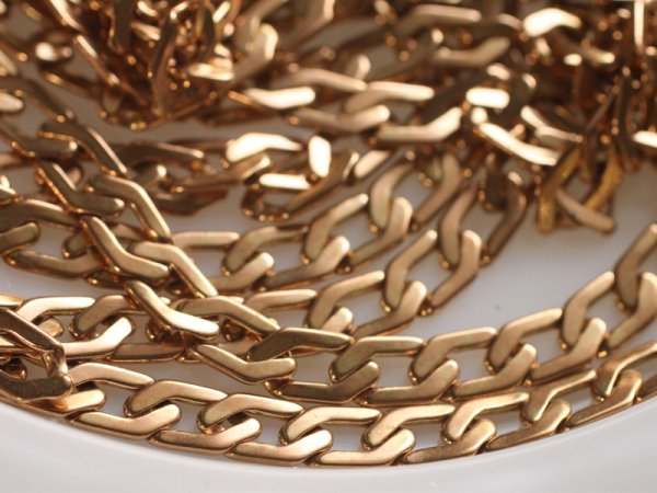 画像3: ヴィンテージ真鍮チェーン【フラット喜平風チェーン7ミリ幅】1メートル (3)