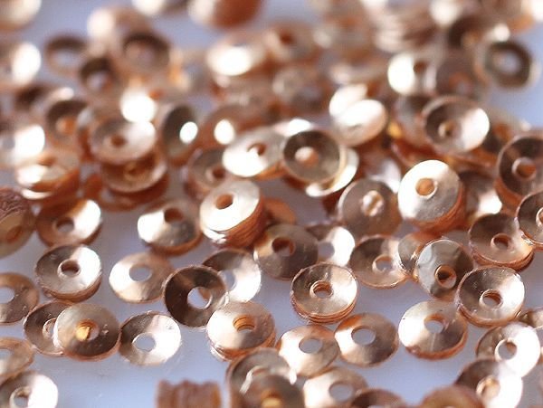 画像4: フランスヴィンテージのスパンコール【シャンパンゴールドカップ3mm】1本 (4)