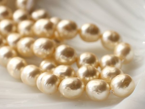 画像5: ジャパンヴィンテージ・ガラスパール【9-10ミリ・バロック・40粒前後】キスカ色 (5)
