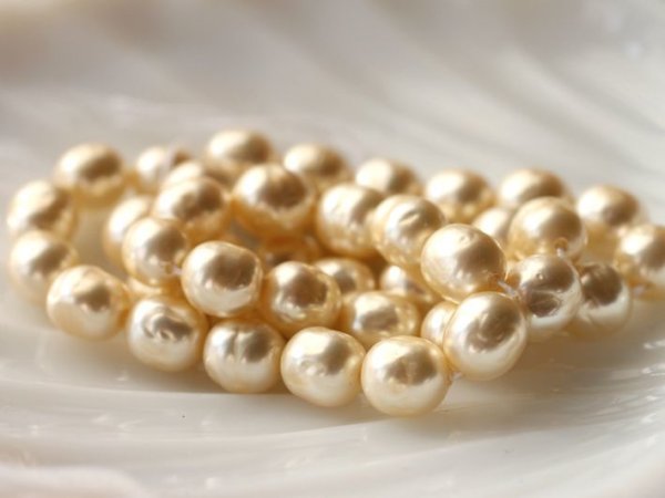 画像3: ジャパンヴィンテージ・ガラスパール【9-10ミリ・バロック・40粒前後】キスカ色 (3)
