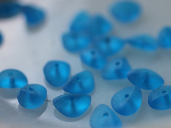 画像3: ジャパンヴィンテージ　シーグラスのようなビーズ【艶消し水色】30個 (3)